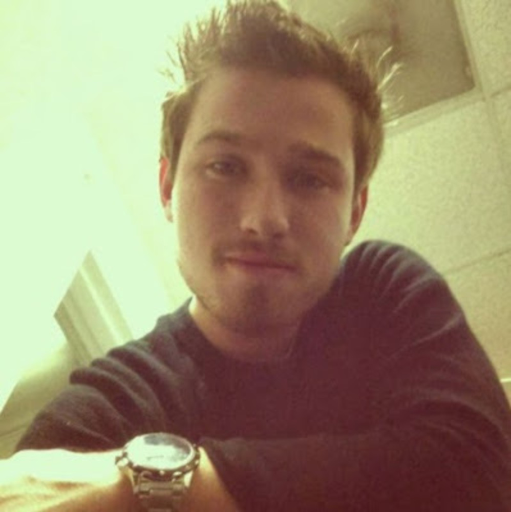 Meet your Posher, Dustin